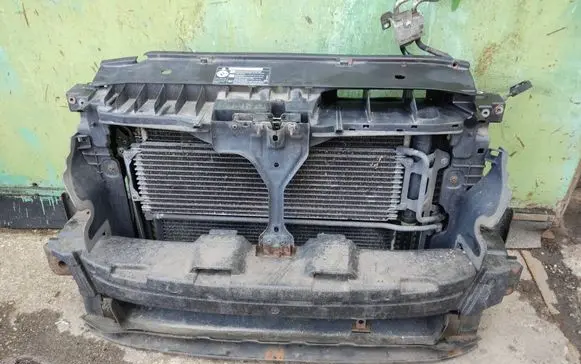 Volkswagen Tiguan Front piece kit 701010492B 1K0121207AT 5N0121253F