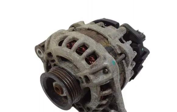 Hyundai i10 Generator/alternator 37300-02850