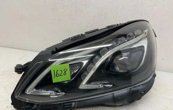 Mercedes-Benz E W212 Headlight/headlamp A2128209759 1FX1844 1EX01106647