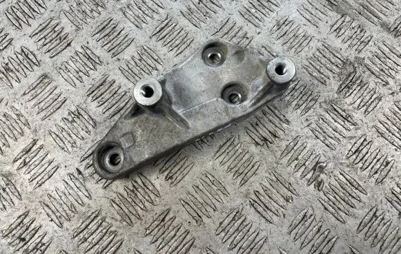 Mini Clubman F54 Engine mounting bracket 8513419