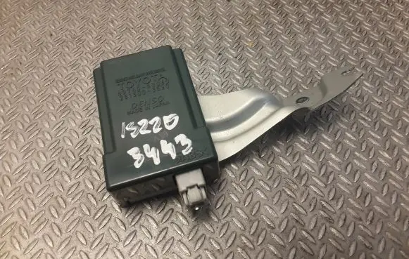 Lexus IS 220D-250-350 Other devices 8974053060