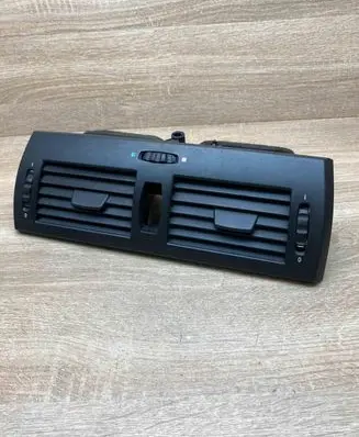 BMW X3 E83 Dash center air vent grill 3400074