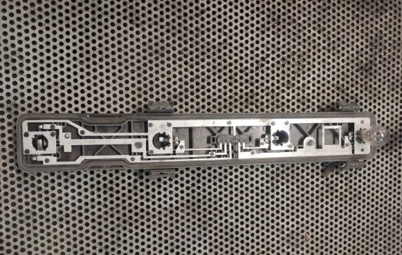 Mercedes-Benz Vito Viano W639 Tail light bulb cover holder