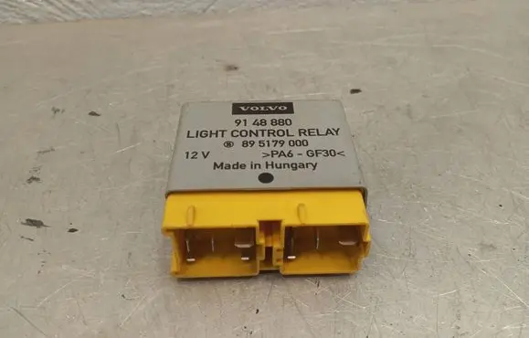 Volvo S70 V70 V70 XC Other relay 9148880 895179000