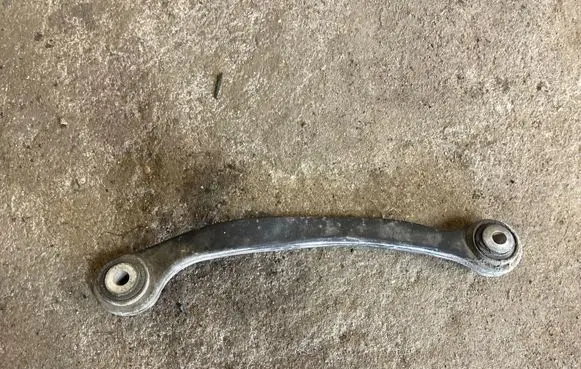 Mercedes-Benz E W211 Rear control arm A2303520101