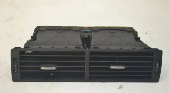 Audi A4 S4 B7 8E 8H Dash center air vent grill 8E0820951H 36113010 17107146