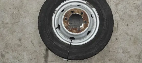 Iveco Daily 4th gen R16 steel rim