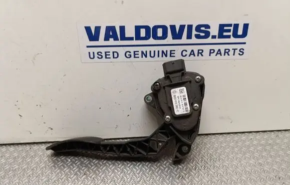 Renault Master III Accelerator throttle pedal 8200672369C 09122010 6PV00997801