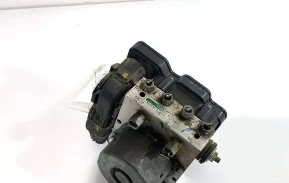 Nissan Qashqai ABS Pump 476604EA1C