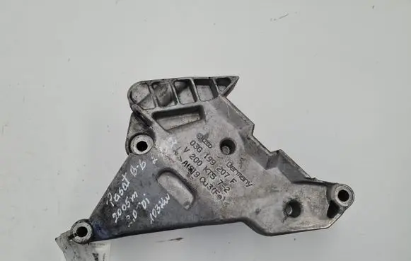 Volkswagen PASSAT B6 Engine mounting bracket 03G199207F 03G199207