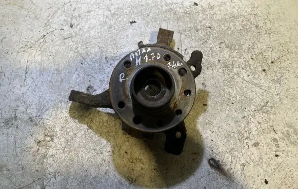 Opel Astra H Front wheel hub