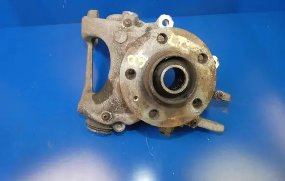 Audi Q5 SQ5 Rear wheel hub spindle/knuckle 