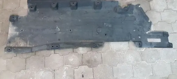 Ford Fusion II Center/middle under tray cover 