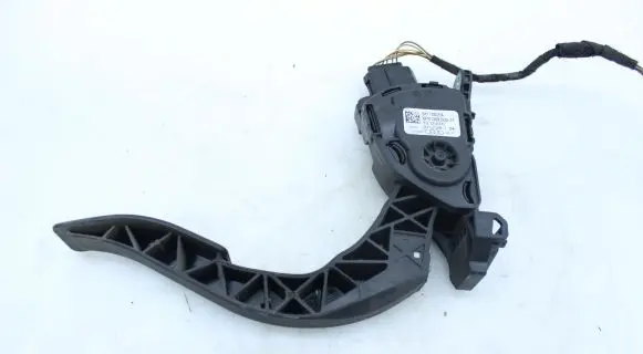 Audi A4 S4 B8 8K Accelerator throttle pedal 8K1723523A
