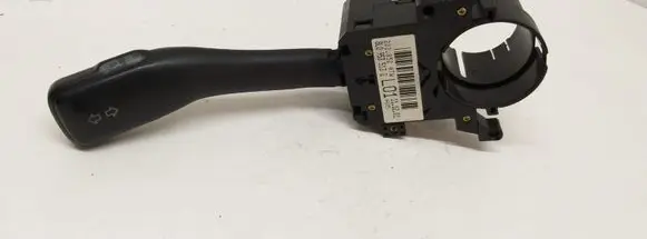 Volkswagen PASSAT B5 Indicator stalk 8L0953513G