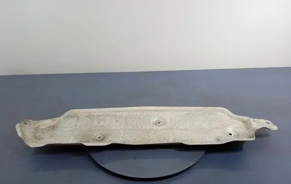 Audi Q7 4M Exhaust heat shield 4M0825711F