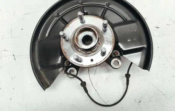 Buick Encore I Front wheel hub 95286840