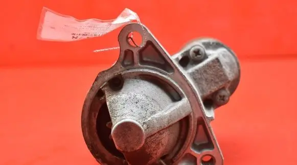 Mazda 6 Starter motor M000T39671