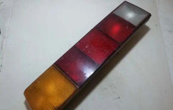 Volkswagen PASSAT B2 Rear/tail lights