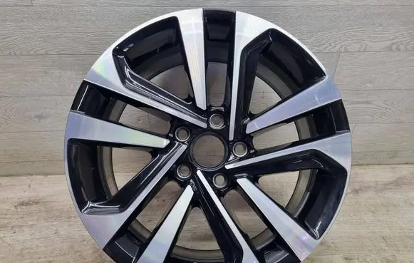 Volkswagen Tiguan R17 alloy rim 5NA601025AC