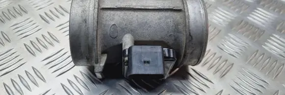 Audi A6 S6 C5 4B Mass air flow meter AFH7025C 059906461M AFH7025G