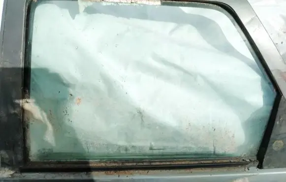 Ford Orion Rear door window glass