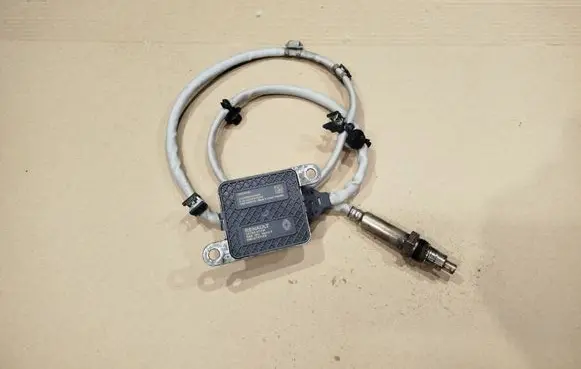 Renault Trafic III (X82) Lambda probe sensor 227903791R AC0684740000 SN61045D