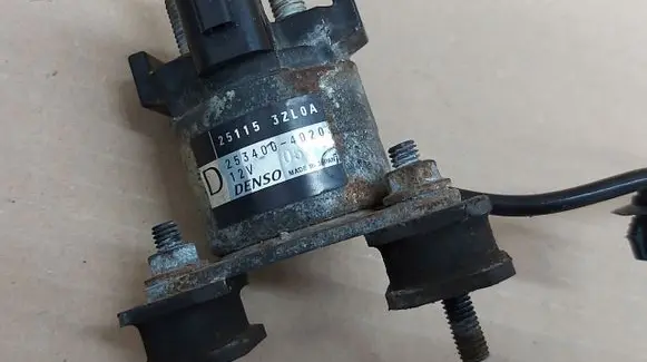 Nissan Pulsar Charging relay 