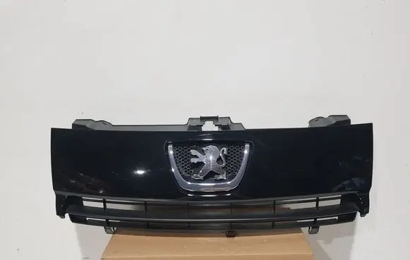 Peugeot Expert Quarter panel pressure vent 1497650077