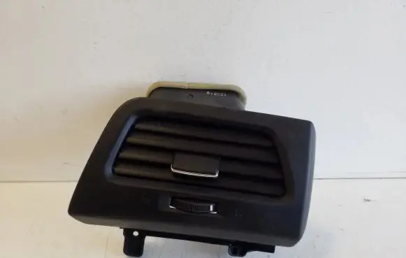 Honda CR-V Dashboard side air vent grill/cover trim 77620TA0A003021