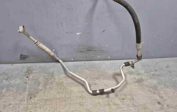 Volkswagen PASSAT B7 Air conditioning (A/C) pipe/hose 3C0820743CC