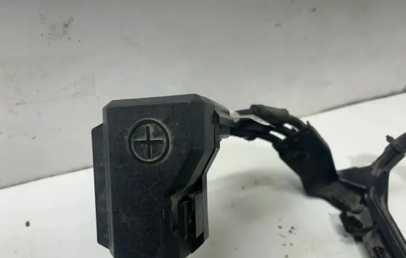 Positive wiring loom