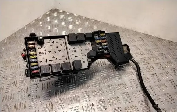 Volvo S80 Fuse box set 9441607 9401814 8202246