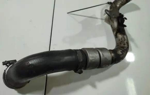 Intercooler hose/pipe