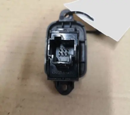 Volvo V50 Electric window control switch 30773217