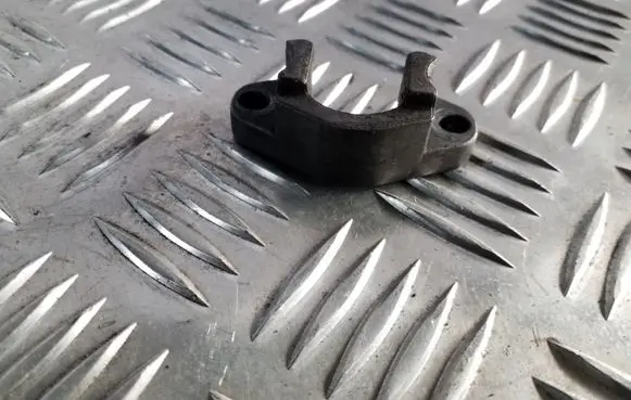 BMW X3 E83 Fuel Injector clamp holder