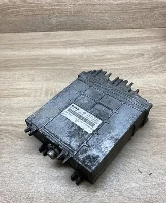 Renault Scenic I Engine control unit/module ECU 7700109621 7700105953 0281001809