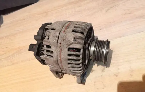 Skoda Fabia Mk2 (5J) Generator/alternator
