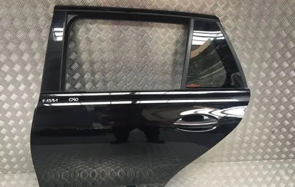 Mercedes-Benz C W206 Front door 