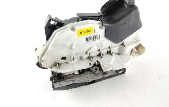 Skoda Yeti (5L) Front door lock 5K1837015B S3955