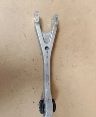 Mercedes-Benz C AMG W205 Rear control arm A2053302907 A2053336200