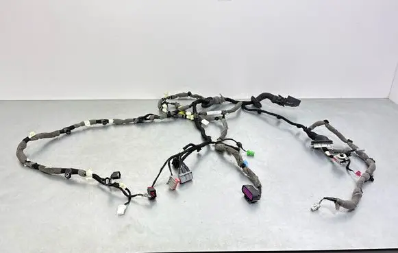 Land Rover Defender Front door wiring loom R8B214630BFA 1780309 1663063