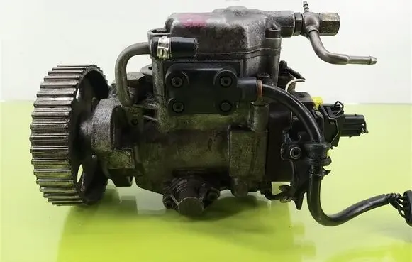 Audi A4 S4 B5 8D Fuel injection high pressure pump 2464463268