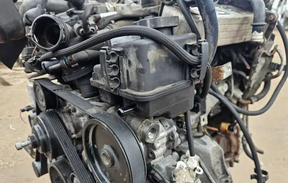 Mercedes-Benz Vito Viano W639 Power steering pump A0064667801