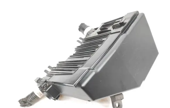 Nissan Rogue Fuse module 243826RA2A 121230