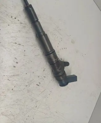 BMW 5 E60 E61 Fuel injector 0445110212 7794652