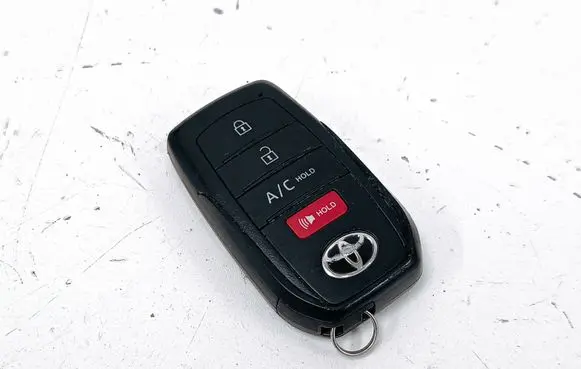 Toyota bZ4X Ignition key/card 