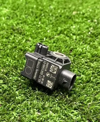 BMW X5 G05 Airbag deployment crash/impact sensor 9341546 913350