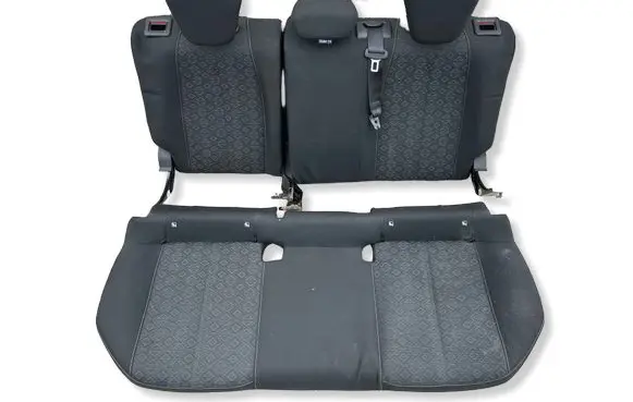 Opel Mokka B Second row seats 