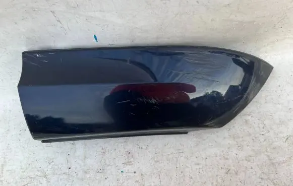 Rear bumper corner part panel trim